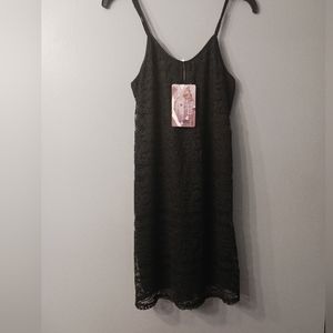 Final $8 Love Fire/Macys "Pullover Speghetti Strap Lace Dress" Sz. M Black.